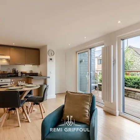 The Duplex Varin Beautiful & Garden 4 People Apartamento *