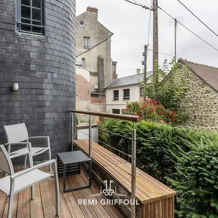 The Duplex Varin Beautiful & Garden 4 People