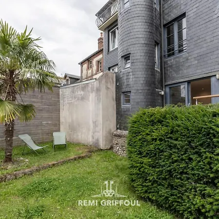 The Duplex Varin Beautiful & Garden 4 People Apartment Honfleur
