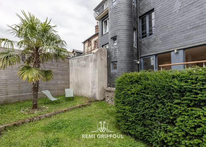 The Duplex Varin Beautiful & Garden 4 People Апартаменты Онфлёр